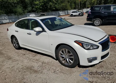 2015 Infiniti Q70 3.7 from USA, damaged, VIN JN1BY1AP8FM541868